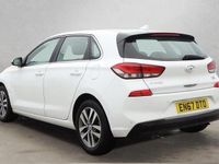 Used Hyundai i30 SE 140 HP (102 kW) 2018 White Hatchback
