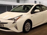 Used Toyota Prius Active 2017 White Hatchback