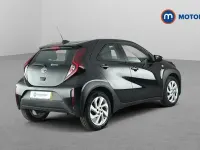 Used Toyota Aygo X PURE 72 HP (52 kW) 2025 Black SUV