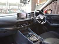 Used Nissan Qashqai Acenta Premium 158 HP (116 kW) 2022 Red SUV