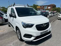 Used Vauxhall Combo Sportive 100 HP (73 kW) 2020 White MPV