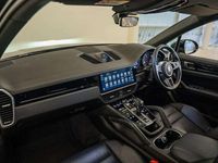 Used Porsche Cayenne 456 HP (335 kW) 2022 Black SUV