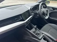 Ny Audi A1 Sportback S-Line 116 HK (85 kW) 2026 Svart Halvkombi
