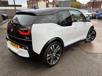 Begagnad BMW i3 Comfort Edition 135 kW (184 HK) 2021 Vit Halvkombi
