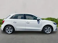 Used Audi A1 Sportback Premium 95 HP (69 kW) 2018 White Hatchback