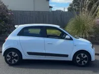 Used Renault Twingo Play 70 HP (51 kW) 2016 White Hatchback