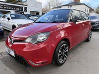Begagnad MG MG3 2016 Röd Halvkombi