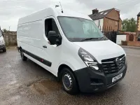 Second-hand Vauxhall Movano Edition 135 CP (99 kW) 2021 Alb Monovolum