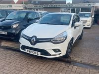 Used Renault Clio IV Iconic 90 HP (66 kW) 2019 White Hatchback