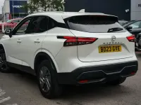 Used Nissan Qashqai Acenta Premium 155 HP (114 kW) 2023 White SUV
