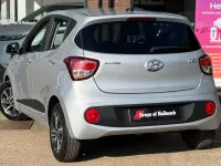 Used Hyundai i10 Premium 87 HP (63 kW) 2017 Silver Hatchback