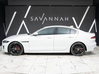 Usado Jaguar XE R-Dynamic 204 HP (150 kW) 2021 Branco Sedan