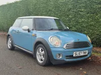 Begagnad Mini ONE Hatch 95 HK (69 kW) 2007 Blå Halvkombi