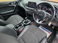 Used Kia Ceed 2019 Red Hatchback