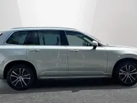 Used Volvo XC90 Momentum 235 HP (172 kW) 2022 Gold SUV