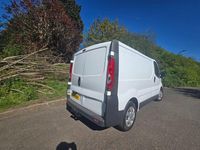 Usado Renault Trafic 115 HP (84 kW) 2014 Branco Monovolume