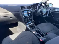 Begagnad VW Golf VII SE 2018 Grå Halvkombi