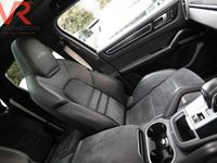 Usado Porsche Cayenne 650 HP (478 kW) 2023 Cinzento SUV