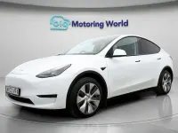 Begagnad Tesla Model Y RWD 219 kW (299 HK) 2023 Vit SUV