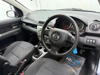 Begagnad Mazda 2 2007 Blå Halvkombi