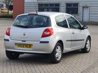 used Renault Clio 1.6 VVT Expression 3dr Auto