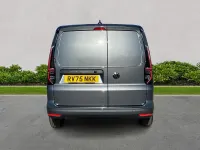 Usado VW Caddy Pro 102 CV (75 kW) 2025 Gris Monovolumen