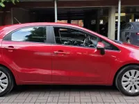 Used Kia Rio 84 HP (61 kW) 2014 Red Hatchback