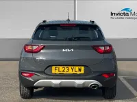 Used Kia Stonic 99 HP (72 kW) 2023 Storm grey premium SUV