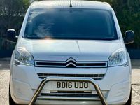 Używany Citroën Berlingo 75 KM (55 kW) 2016 Biały Minivan