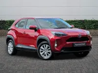 Used Toyota Yaris Hybrid 2023 Red Estate