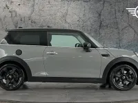 Used Mini Cooper S Classic 178 HP (130 kW) 2022 Hatchback