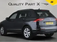 Usado VW Tiguan Life 150 CV (110 kW) 2022 Gris SUV