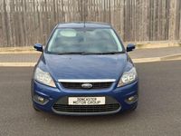 Used Ford Focus Zetec 123 HP (90 kW) 2010 Blue Hatchback