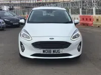 Usado Ford Fiesta Zetec 85 HP (62 kW) 2018 Branco Citadino
