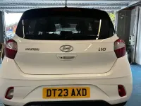 Used Hyundai i10 Premium 67 HP (49 kW) 2023 White Hatchback