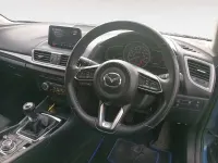 Used Mazda 3 118 HP (86 kW) 2017 Blue Hatchback