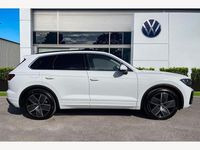 New VW Touareg Elegance 381 HP (280 kW) 2025 White SUV