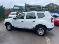 Used Dacia Duster Ambiance 110 HP (80 kW) 2015 White SUV