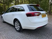 Used Vauxhall Insignia SRi 163 HP (119 kW) 2013 White Estate