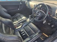 Begagnad Audi TT Sport 190 HK (139 kW) 2006 Grå Sportkupé