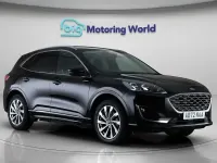Second-hand Ford Kuga Vignale 225 CP (165 kW) 2023 Negru SUV