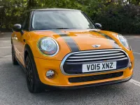 Usado Mini Cooper Hatch 2015 Naranja Utilitario