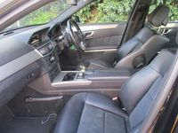 Begagnad Mercedes E220 170 HK (125 kW) 2013 Svart Sedan