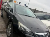 Second-hand Vauxhall Astra SRi 2012 Negru Hatchback