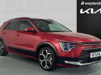Used Kia Niro 2025 Red SUV