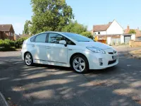 Used Toyota Prius 136 HP (100 kW) 2009 White Hatchback