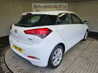 Used Hyundai i20 Edition 100 HP (73 kW) 2016 White Hatchback