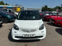 Used Smart ForFour Passion 71 HP (52 kW) 2015 White Hatchback