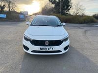 Begagnad Fiat Tipo Easy 95 HK (69 kW) 2019 Vit Halvkombi