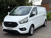 Used Ford Transit Custom Limited 130 HP (95 kW) 2018 White Van